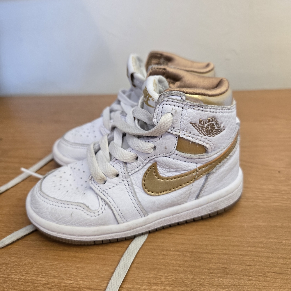 Nike Kids White‎ and Gold High-Top Sneakers